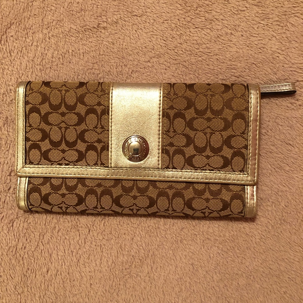 Coach wallet